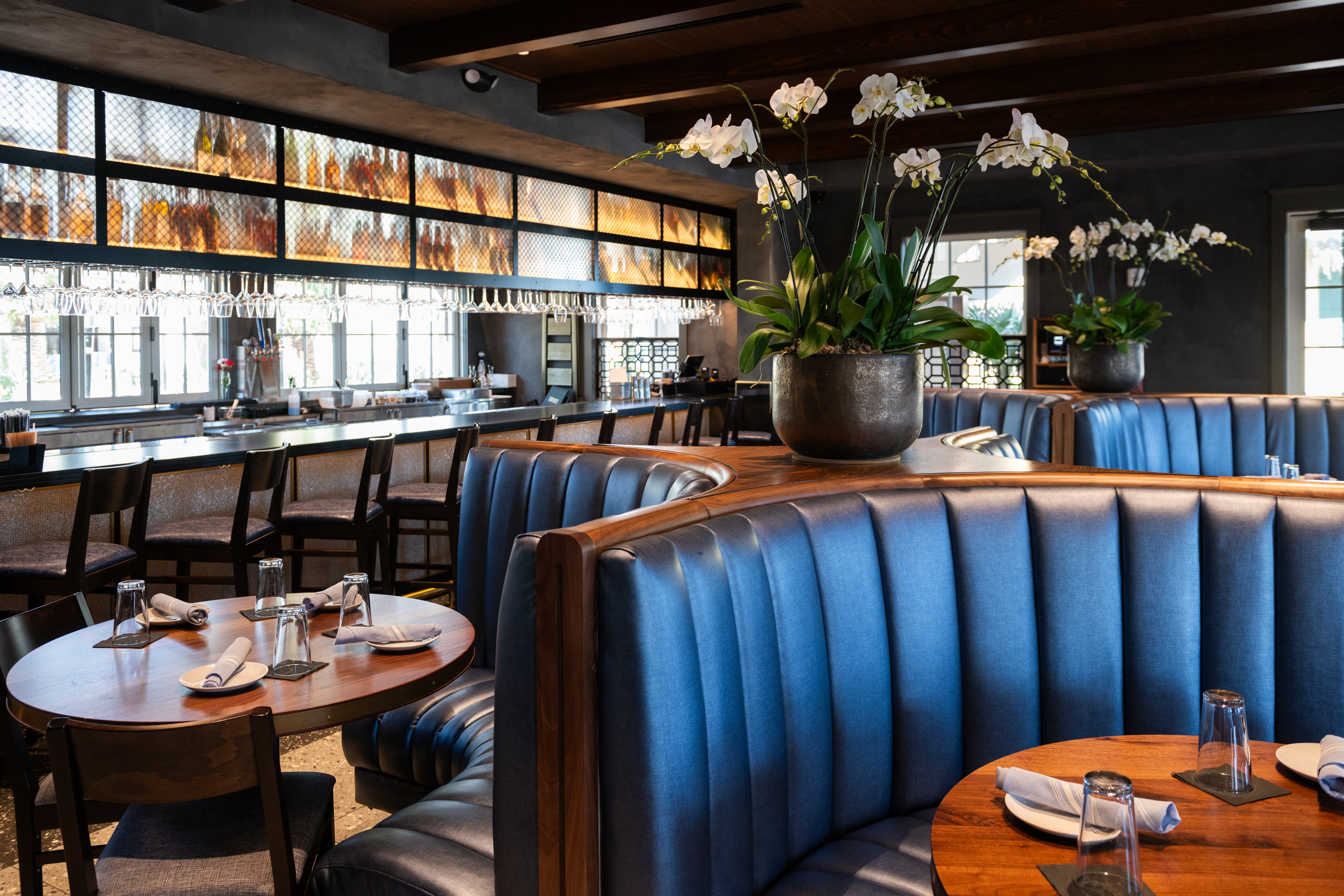90° Radius Booth / Banquette